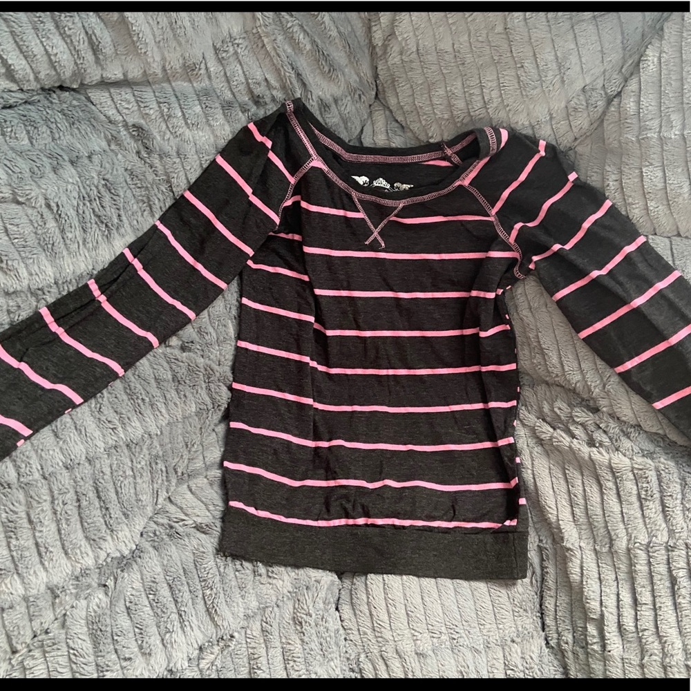 Long sleeved shirt!!! 💕